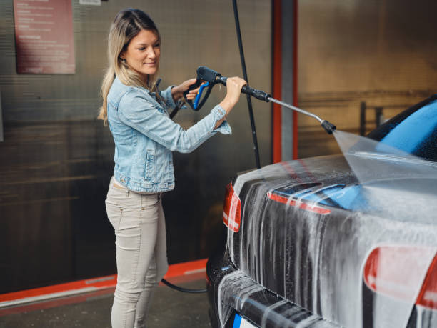 Best Commercial Building Pressure Washing  in Gulfport, MS